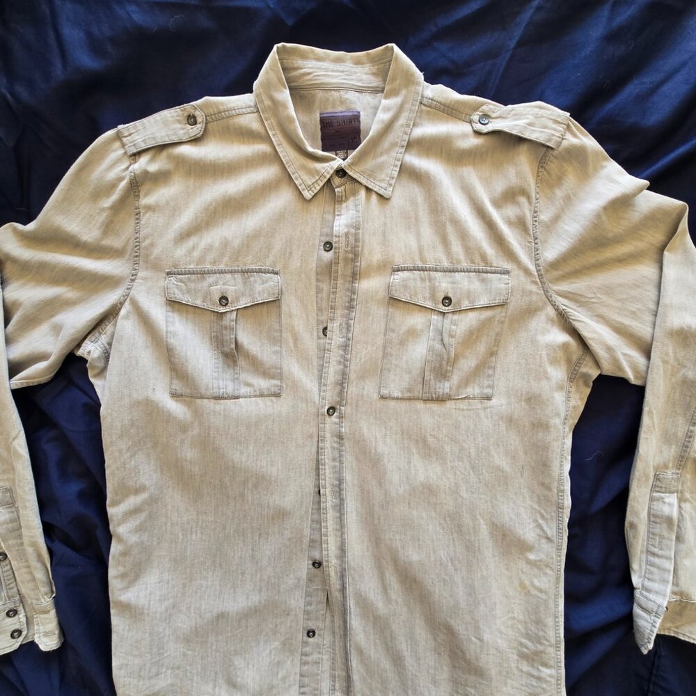 Men's casual button down